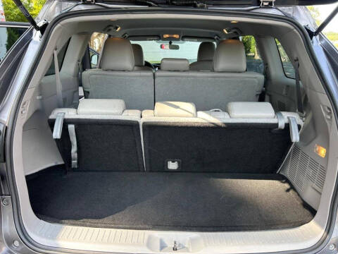 2014 Toyota Highlander LE