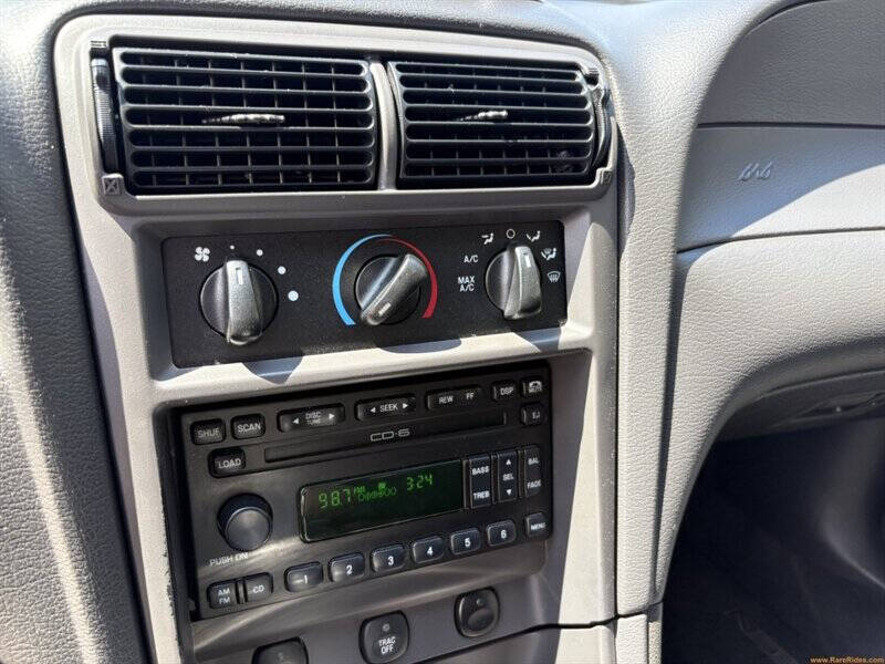 2002 Ford Mustang GT Deluxe