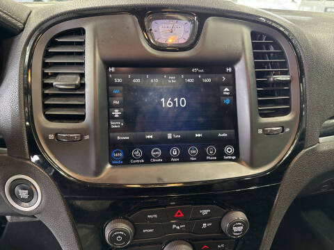 2023 Chrysler 300 S V6