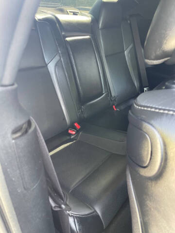 2016 Dodge Challenger R/T Plus