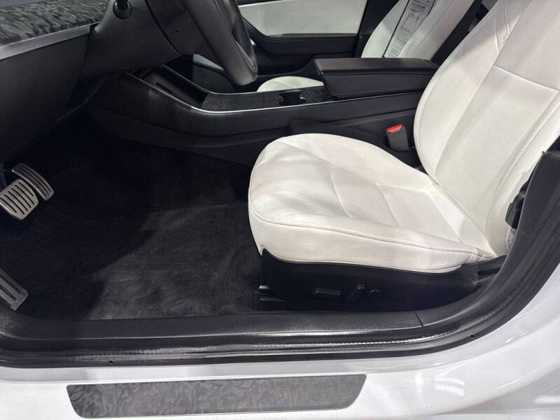 2020 Tesla Model 3 Performance