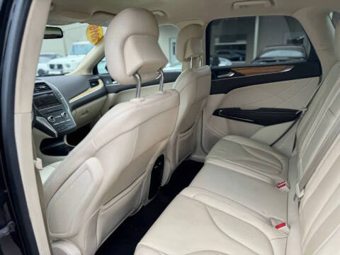 2016 Lincoln MKC Select