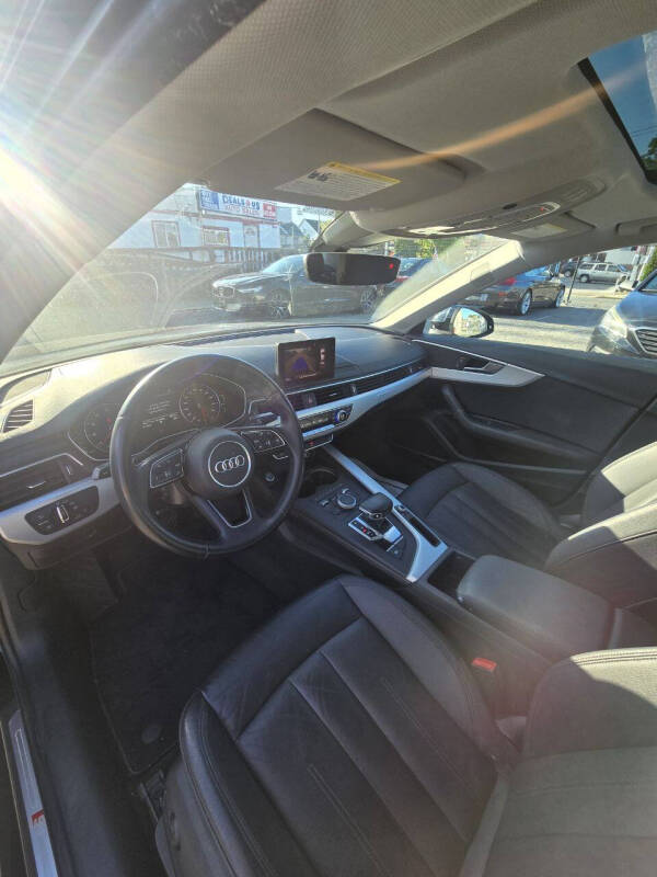 2017 Audi A4 2.0T quattro Premium Plus