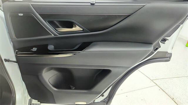 2023 Lexus LX 600 Luxury