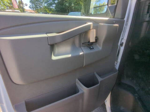 2025 GMC Savana 2500