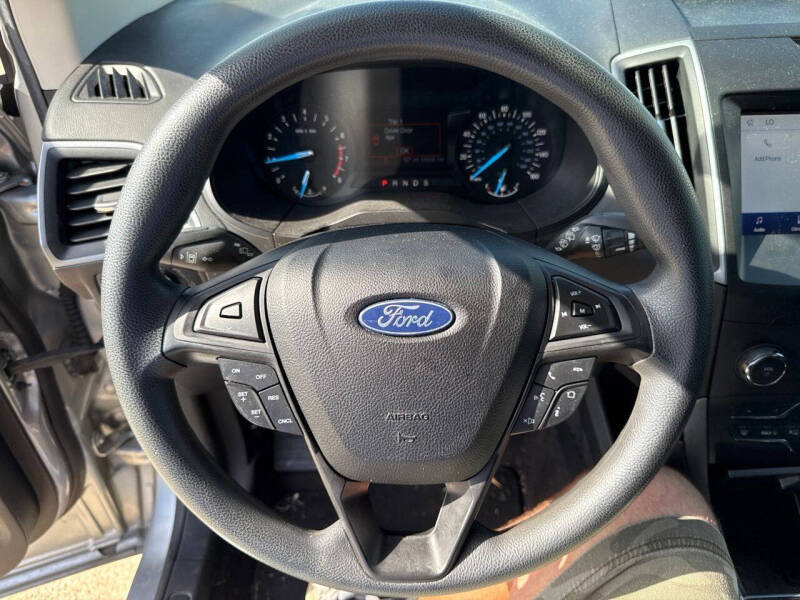 2020 Ford Edge SE