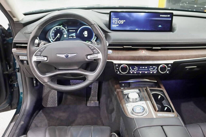2023 Genesis Electrified G80