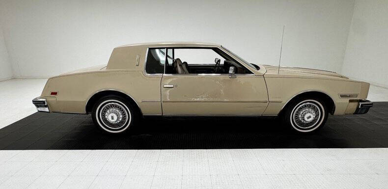 1985 Oldsmobile Toronado Brougham