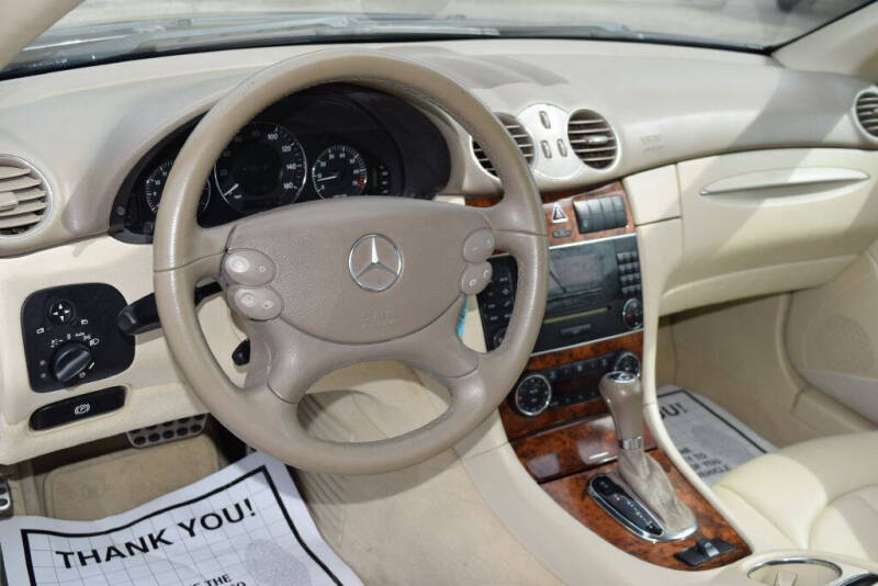 2008 Mercedes-Benz CLK-Class CLK350 photo 16