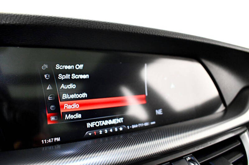 2019 Alfa Romeo Stelvio Ti Sport