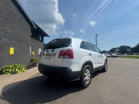 2011 Kia Sorento LX
