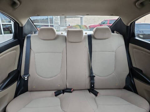 2016 Hyundai Accent SE