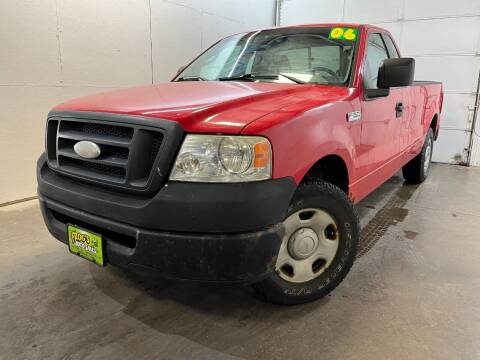 2006 Ford F-150 for sale at Frogs Auto Sales in Clinton IA