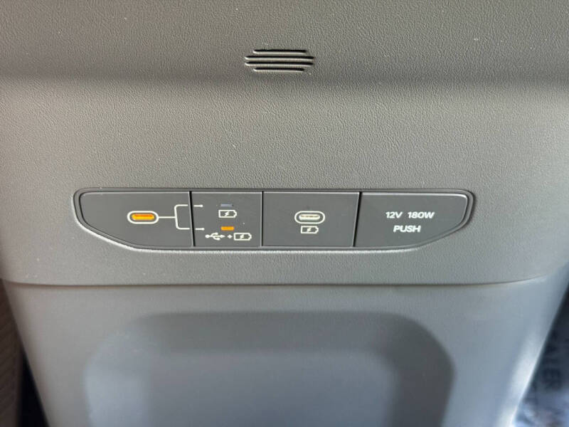 2025 Kia EV9 Wind