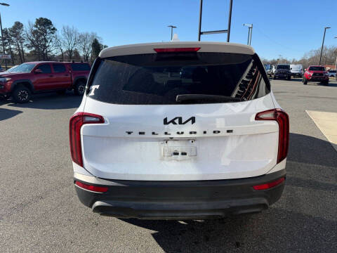 2022 Kia Telluride LX