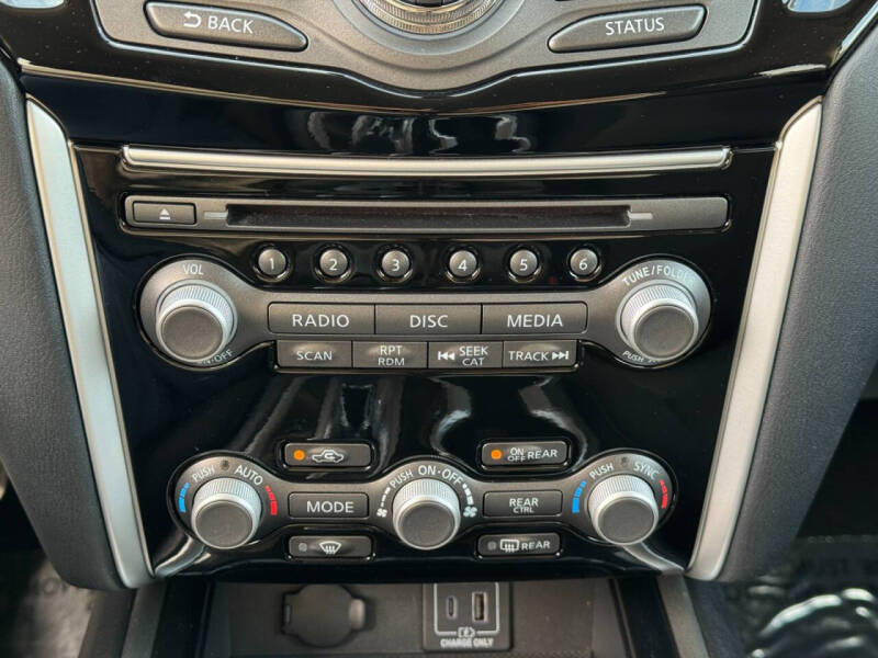 2020 Nissan Pathfinder S