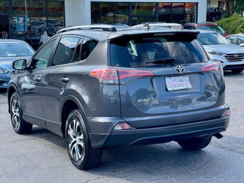 2018 Toyota RAV4 LE
