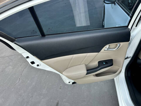 2013 Honda Civic Hybrid w/Leather w/Navi