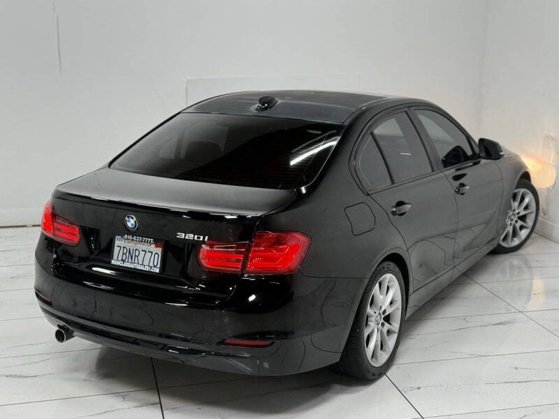 2013 BMW 3 Series 320i