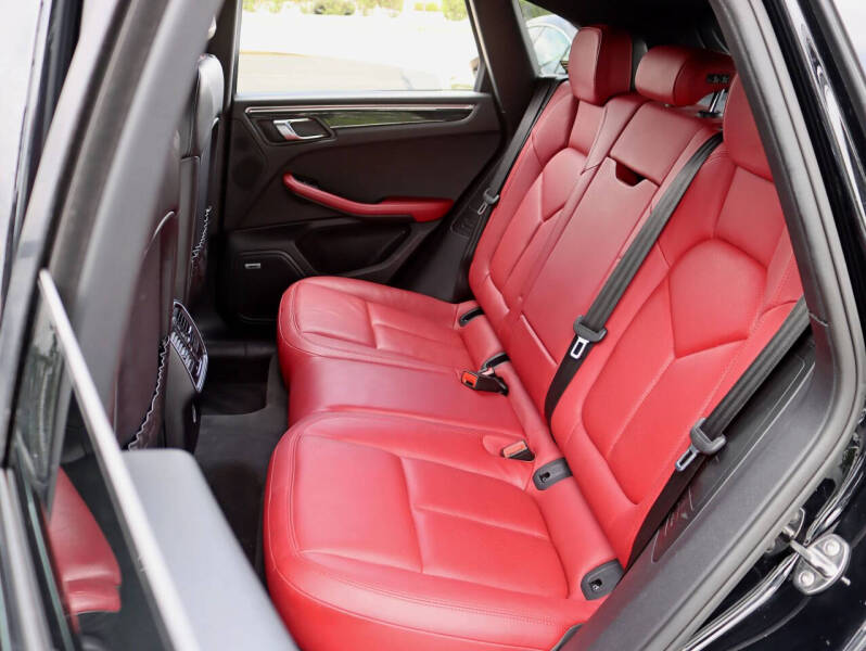 2018 Porsche Macan