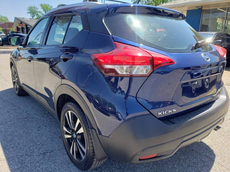 2019 Nissan Kicks S
