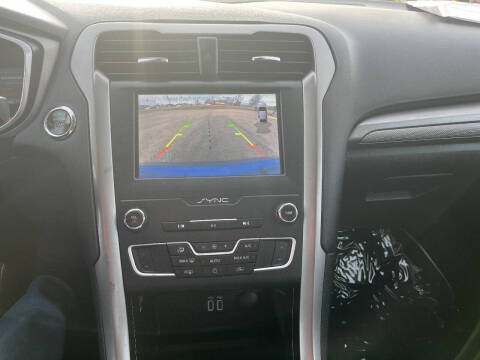 2020 Ford Fusion Hybrid SE