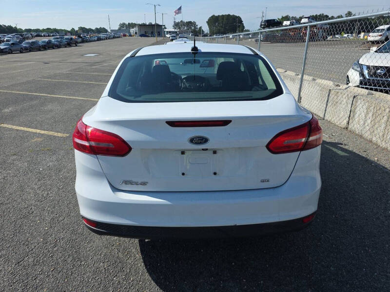 2017 Ford Focus SE