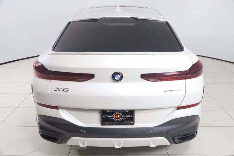 2022 BMW X6 xDrive40i