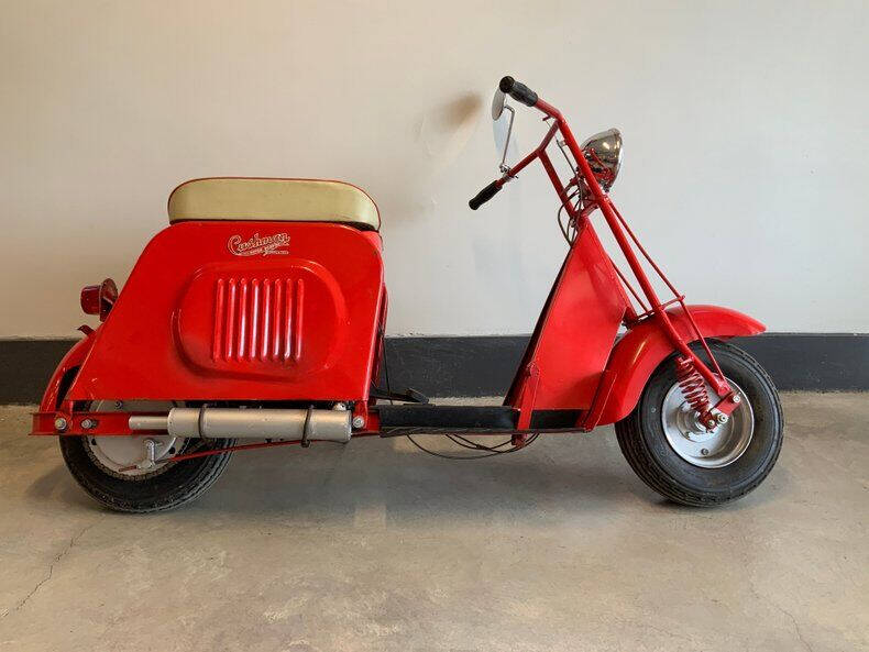 1955 Cushman Model 715 Deluxe Highlander