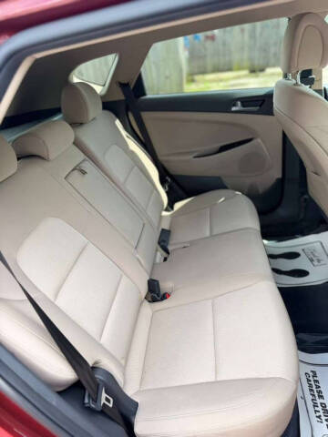 2016 Hyundai Tucson SE