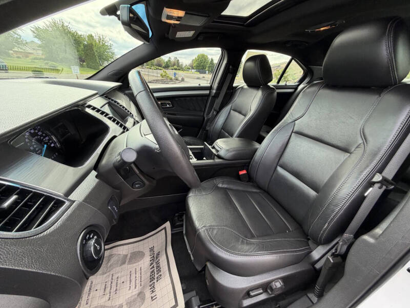 2017 Ford Taurus SEL