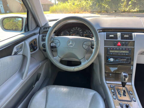 2002 Mercedes-Benz E-Class E 320