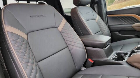 2024 GMC Canyon Denali