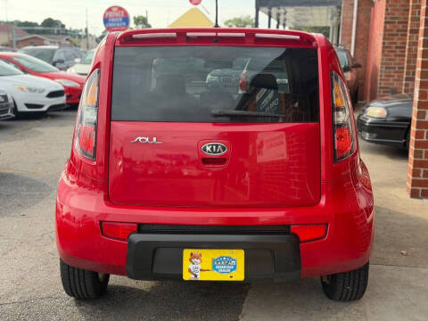 2010 Kia Soul +