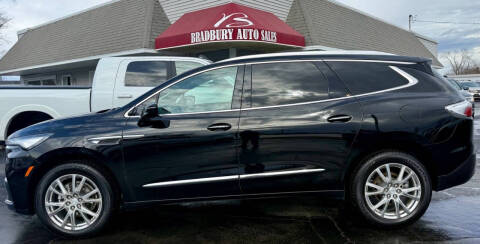 2022 Buick Enclave for sale at BRADBURY AUTO SALES in Gibson City IL