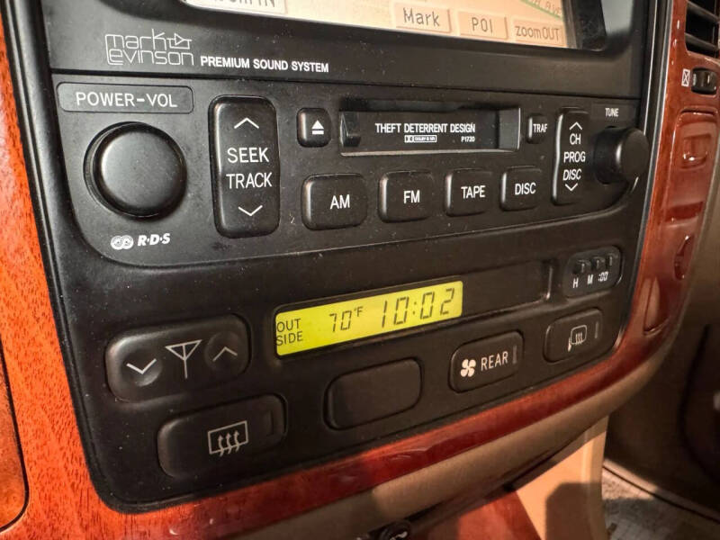 2001 Lexus LX 470
