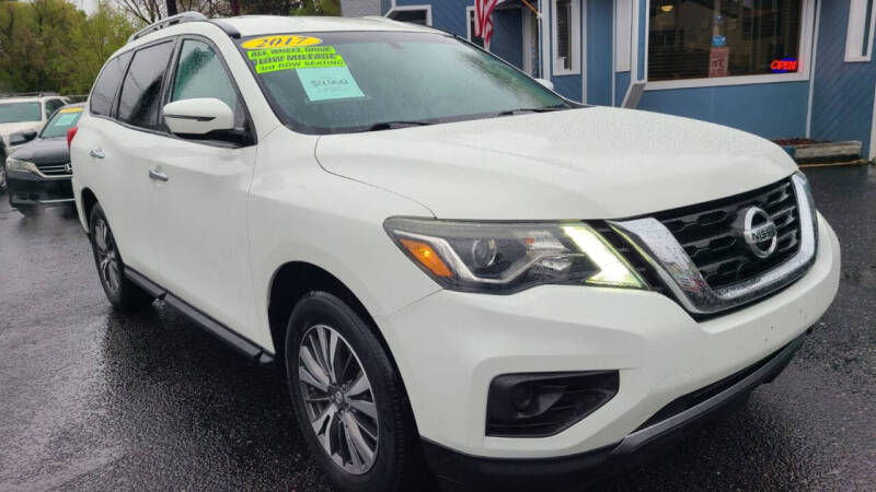 2017 Nissan Pathfinder S