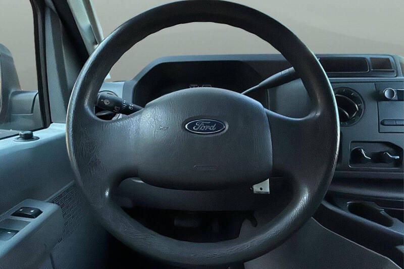 2014 Ford E-Series E-250