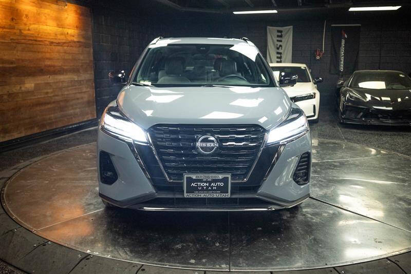 2024 Nissan Kicks SR