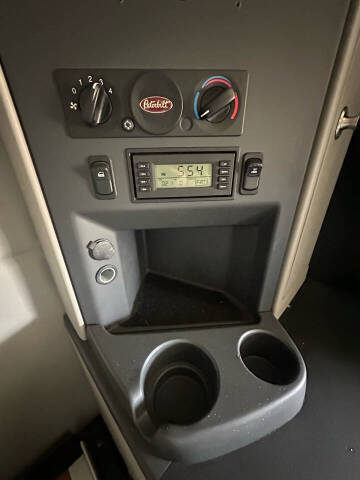 2019 Peterbilt 579