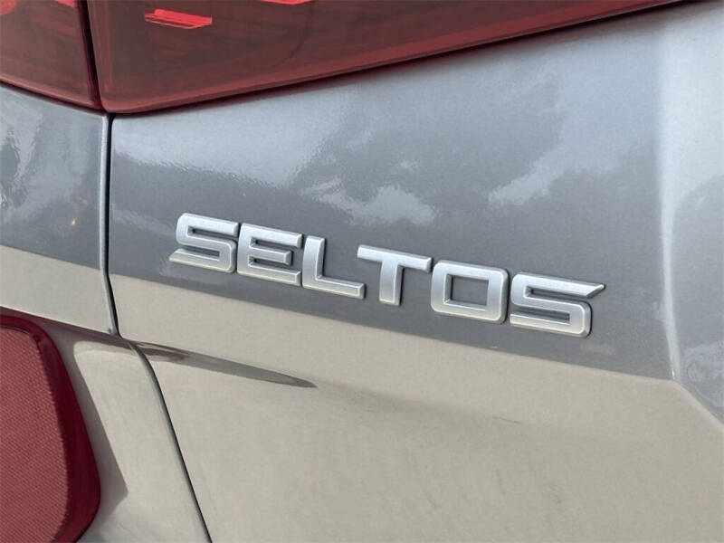 2023 Kia Seltos S