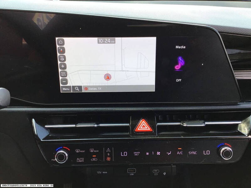 2023 Kia Niro SX