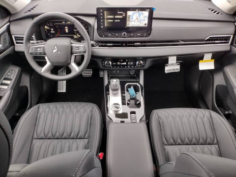 2025 Mitsubishi Outlander SEL