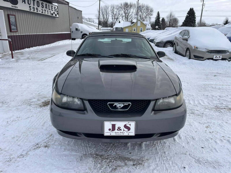 2003 Ford Mustang Deluxe
