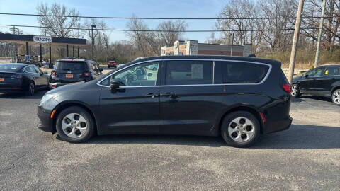2017 Chrysler Pacifica LX