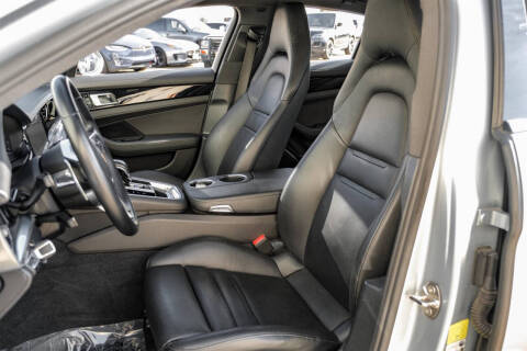 2018 Porsche Panamera