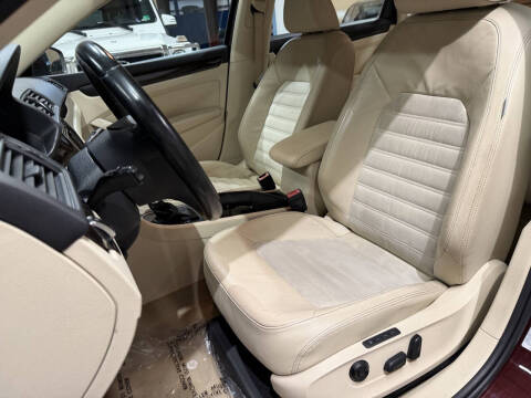 2014 Volkswagen Passat 2.0L TDI SEL Premium