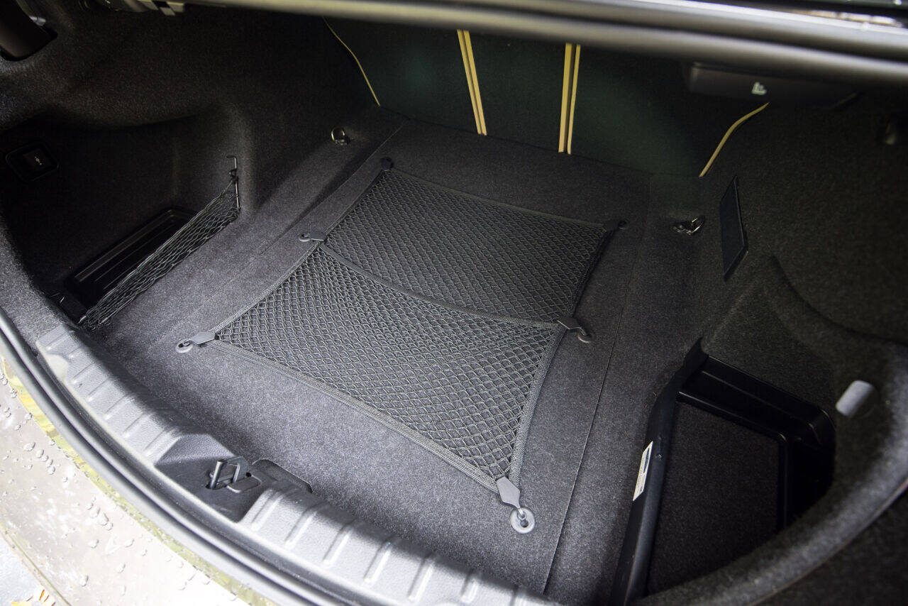 2015 BMW 3 Series 28