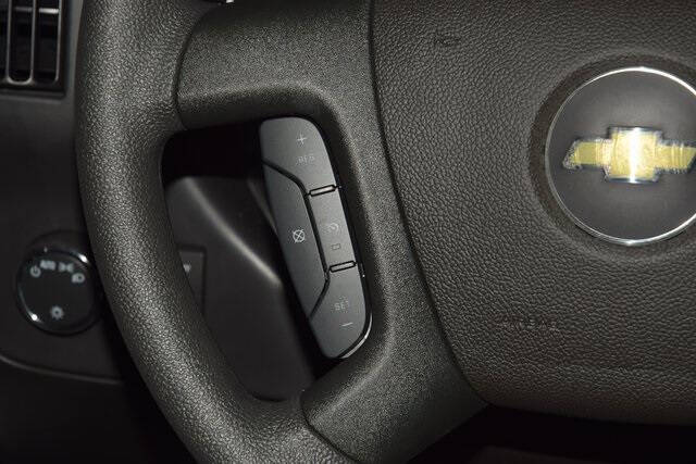 2025 Chevrolet Express 2500