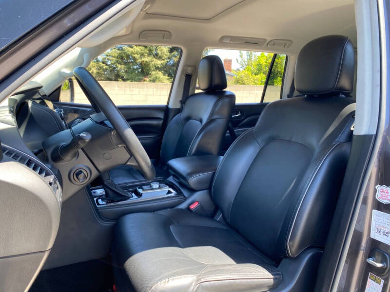 2023 Infiniti QX80 Luxe